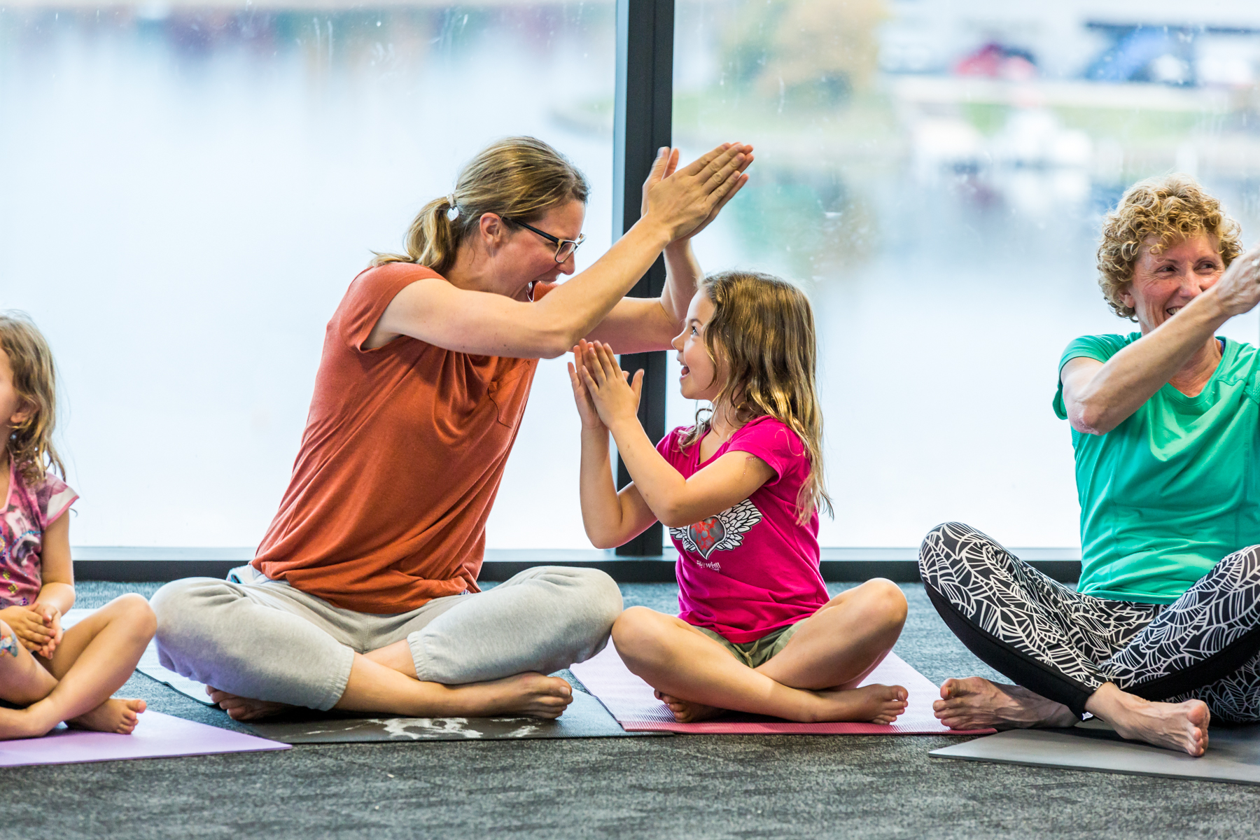 Yoga pentru copii și familie